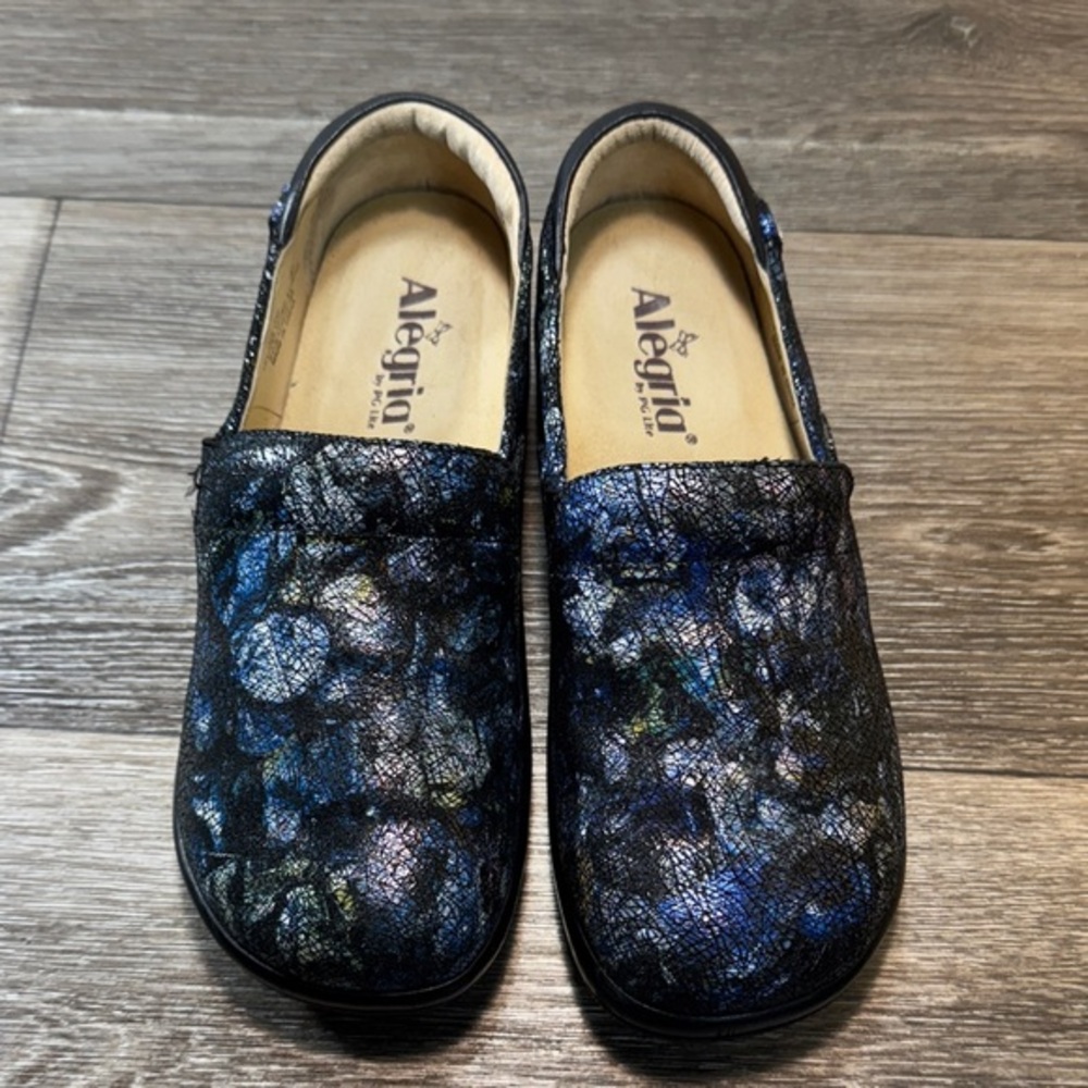 Alegria Women's Black and Blue Patterned Loafers woman’s size 37 (s198)